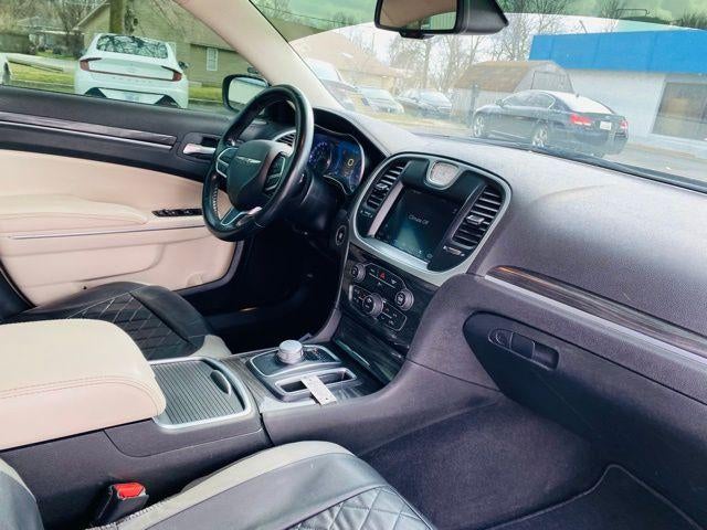 2019 Chrysler 300 Touring RWD