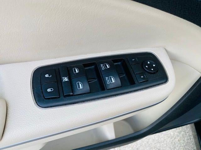 2019 Chrysler 300 Touring RWD