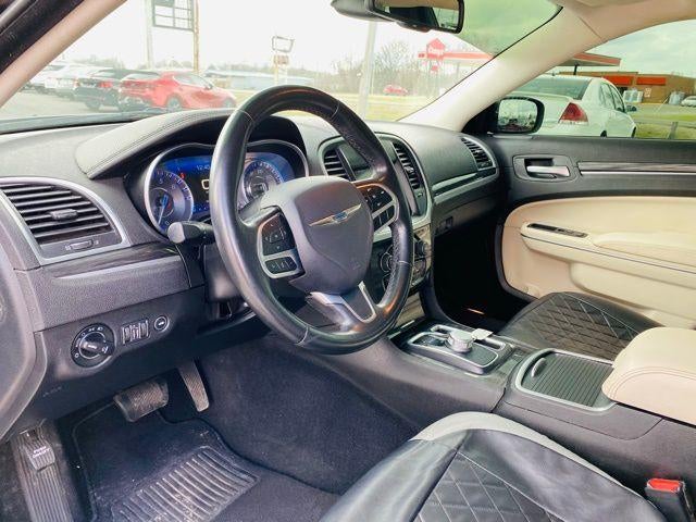 2019 Chrysler 300 Touring RWD
