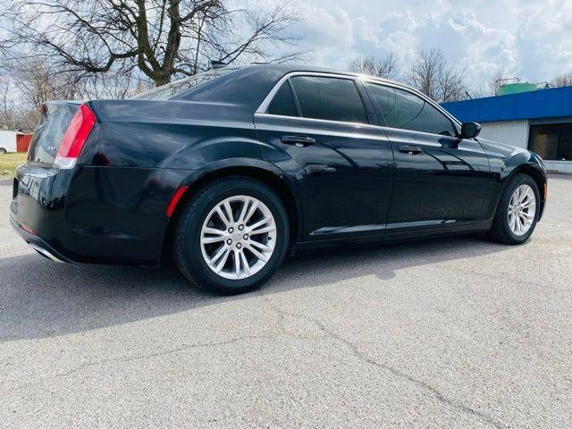 2019 Chrysler 300 Touring RWD