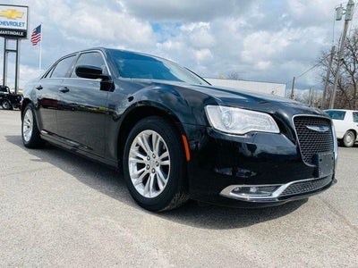 2019 Chrysler 300 Touring RWD