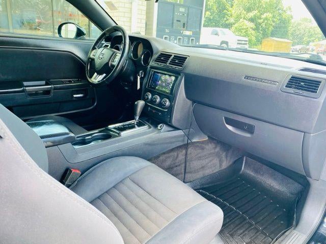 2014 Dodge Challenger 2dr Cpe SXT