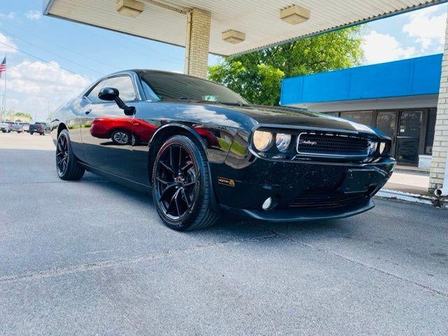 2014 Dodge Challenger 2dr Cpe SXT