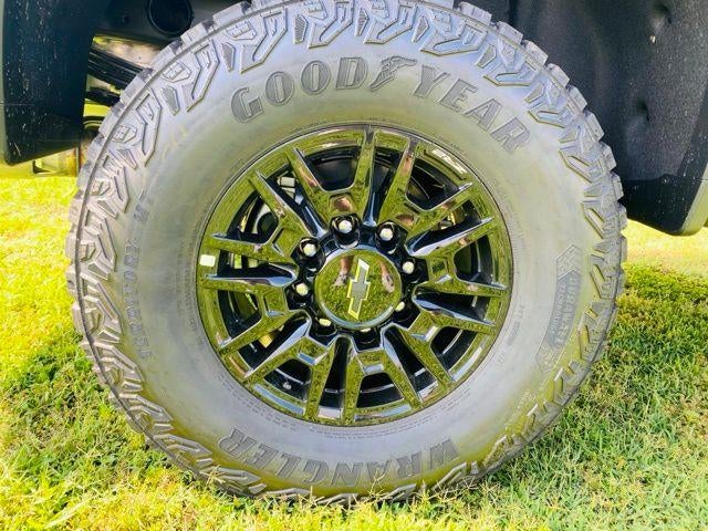 2026 Chevrolet Silverado 2500 HD Crew Cab Standard Box 4-Wheel Drive ZR2