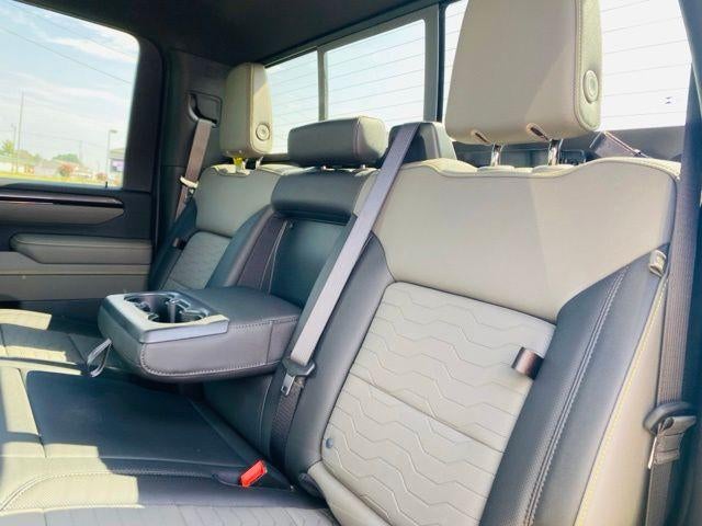 2026 Chevrolet Silverado 2500 HD Crew Cab Standard Box 4-Wheel Drive ZR2