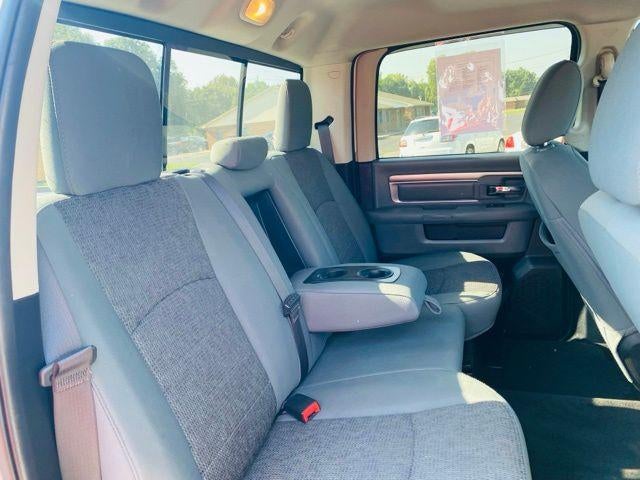 2016 RAM 1500 4WD Crew Cab 5.7 Ft Box Big Horn