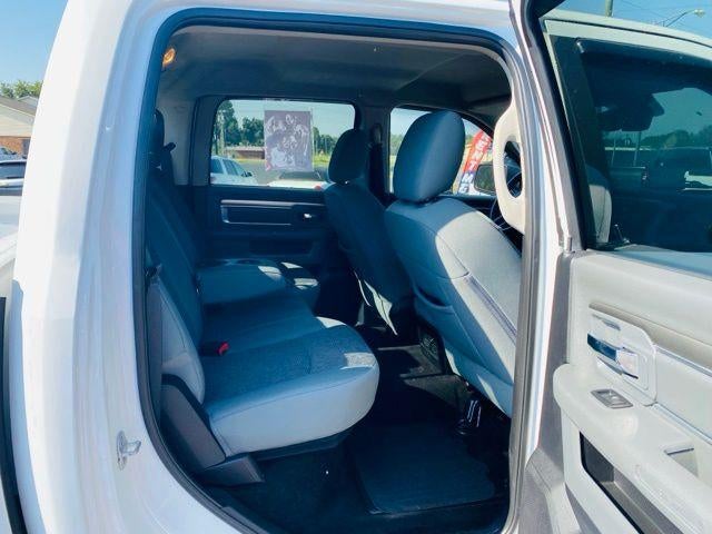 2016 RAM 1500 4WD Crew Cab 5.7 Ft Box Big Horn
