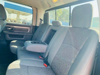 2016 RAM 1500 4WD Crew Cab 5.7 Ft Box Big Horn