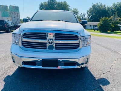 2016 RAM 1500 4WD Crew Cab 5.7 Ft Box Big Horn