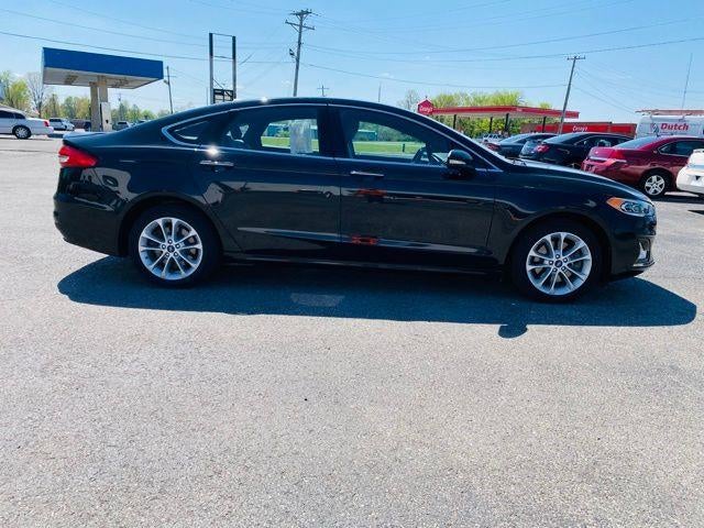 2019 Ford Fusion Energi Titanium FWD