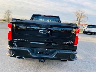 2022 Chevrolet Silverado 1500 Crew Cab Standard Box 4-Wheel Drive High Country