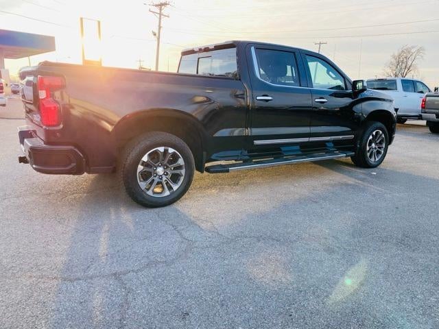 2022 Chevrolet Silverado 1500 Crew Cab Standard Box 4-Wheel Drive High Country