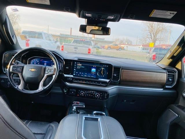 2022 Chevrolet Silverado 1500 Crew Cab Standard Box 4-Wheel Drive High Country