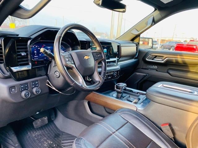 2022 Chevrolet Silverado 1500 Crew Cab Standard Box 4-Wheel Drive High Country