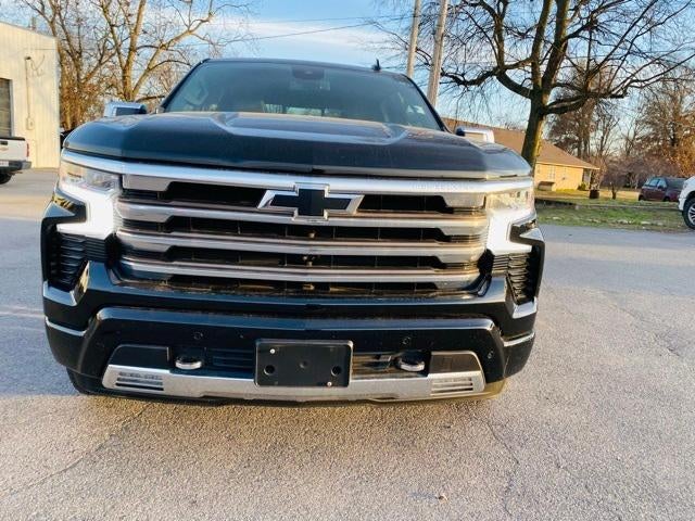 2022 Chevrolet Silverado 1500 Crew Cab Standard Box 4-Wheel Drive High Country