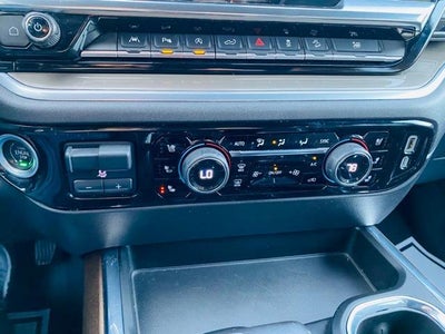 2022 Chevrolet Silverado 1500 Crew Cab Standard Box 4-Wheel Drive High Country