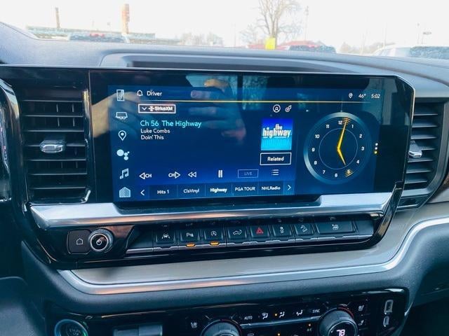 2022 Chevrolet Silverado 1500 Crew Cab Standard Box 4-Wheel Drive High Country