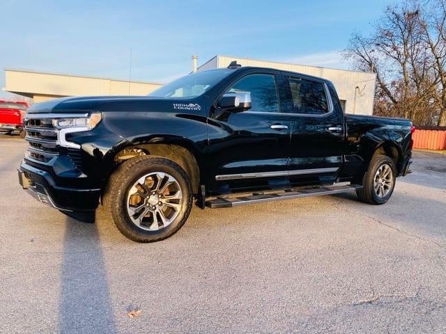 2022 Chevrolet Silverado 1500 Crew Cab Standard Box 4-Wheel Drive High Country