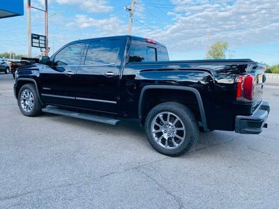 2017 GMC Sierra 1500 Crew Cab Short Box 4-Wheel Drive Denali