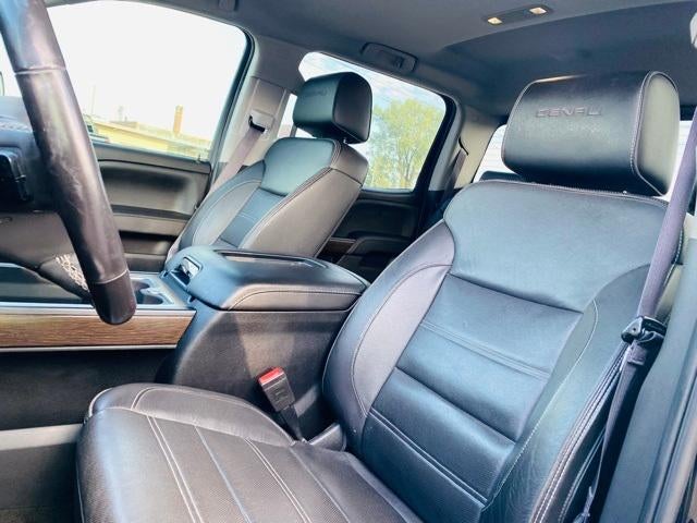 2017 GMC Sierra 1500 Crew Cab Short Box 4-Wheel Drive Denali