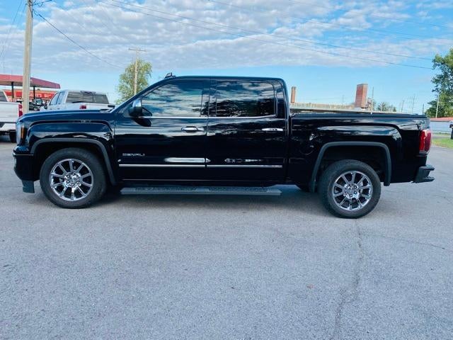 2017 GMC Sierra 1500 Crew Cab Short Box 4-Wheel Drive Denali