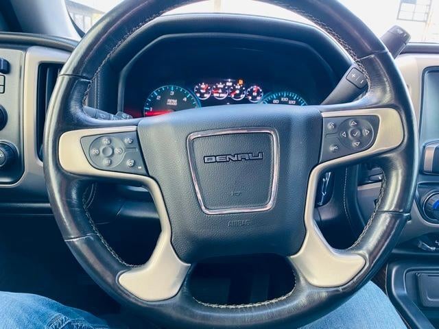 2017 GMC Sierra 1500 Crew Cab Short Box 4-Wheel Drive Denali