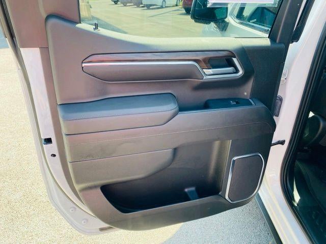 2022 GMC Sierra 1500 Crew Cab Short Box 4-Wheel Drive SLT