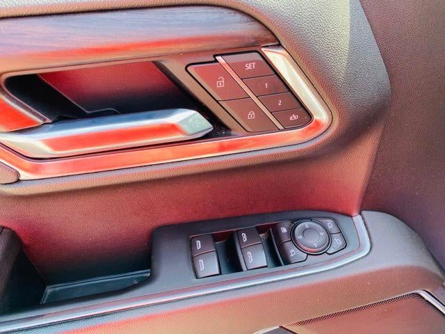 2022 GMC Sierra 1500 Crew Cab Short Box 4-Wheel Drive SLT