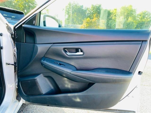 2023 Nissan Sentra SV CVT