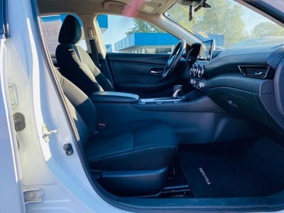 2023 Nissan Sentra SV CVT