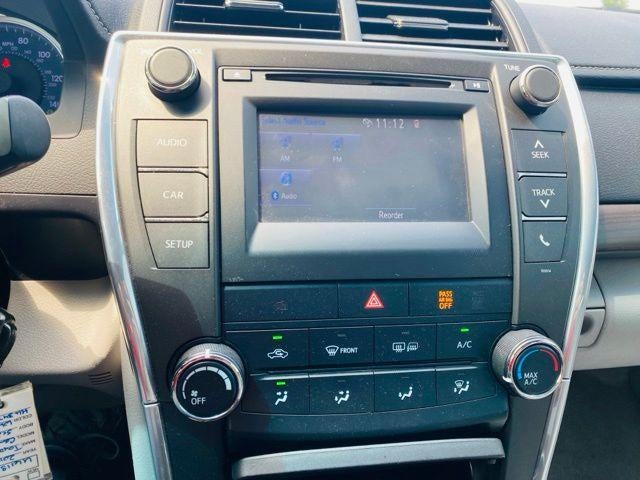 2017 Toyota Camry LE Auto (SE)