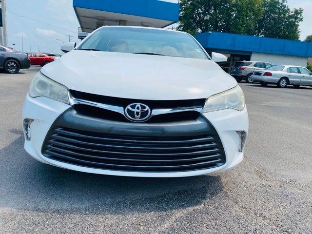 2017 Toyota Camry LE Auto (SE)