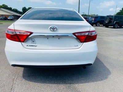 2017 Toyota Camry LE Auto (SE)