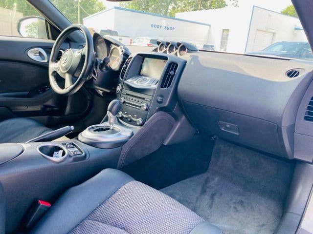 2018 Nissan 370Z Roadster Touring Sport Auto