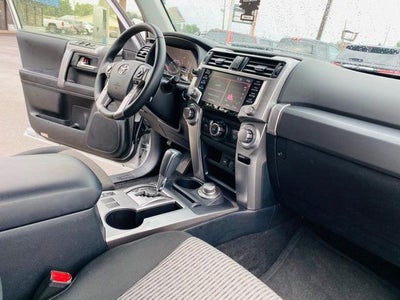 2024 Toyota 4Runner SR5 4WD (GS)